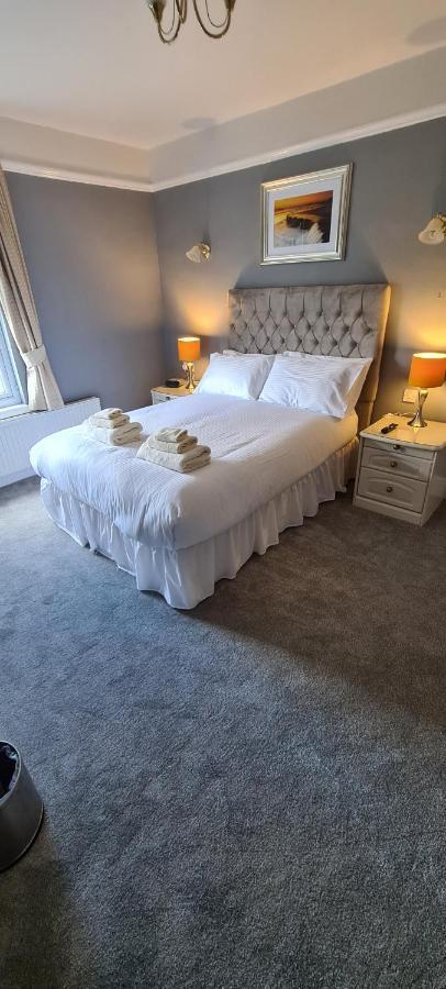 Sunnycroft Private Hotel ランディドノー エクステリア 写真